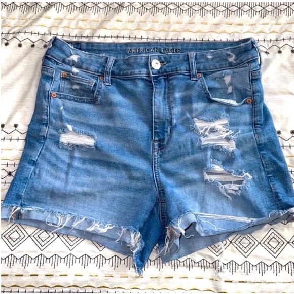 American Eagle Outfitters Pants - American Eagle Super Stretch Hi-Rise Shorties Sz 14